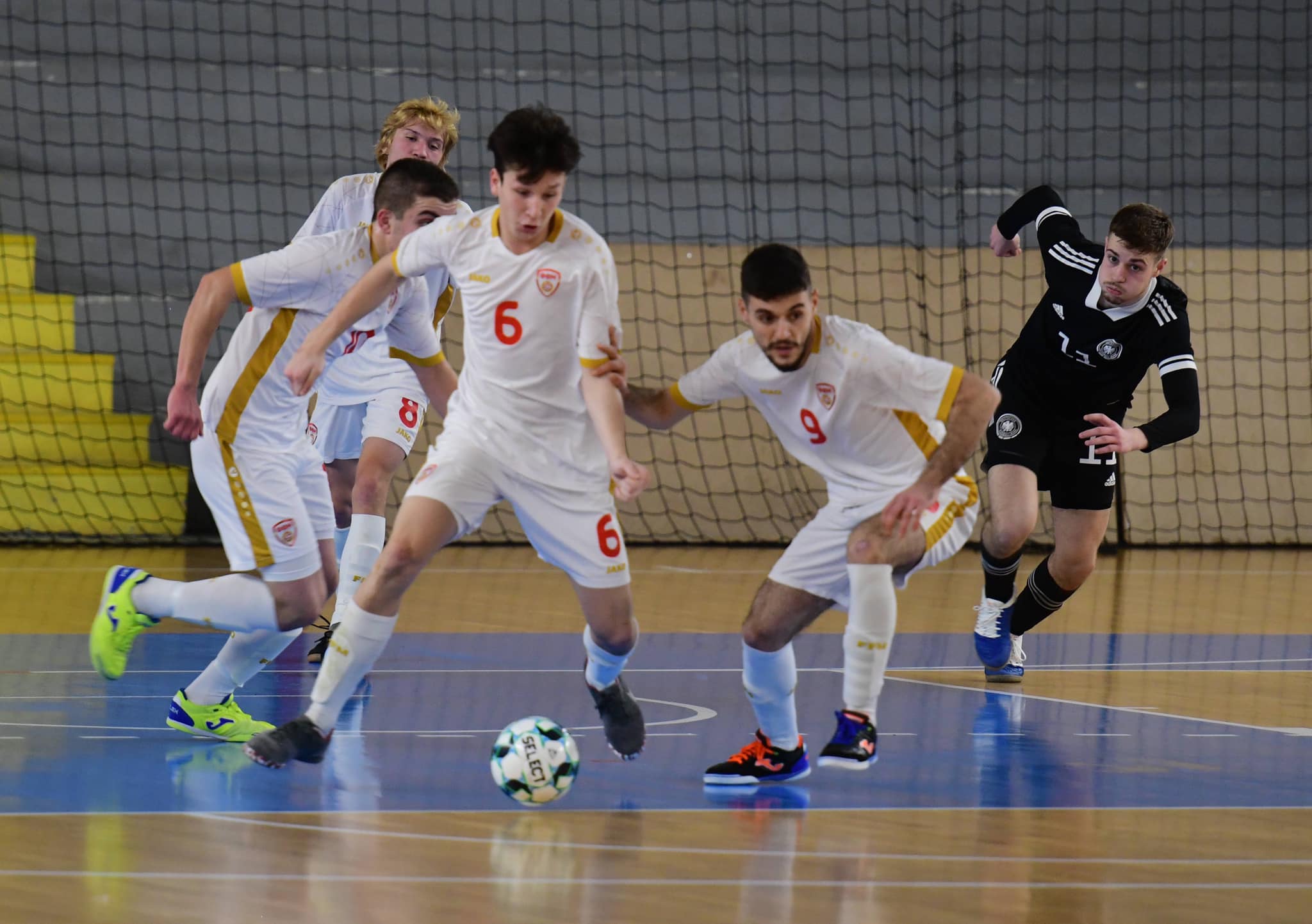 (ВИДЕО) Македонија (У19) не успеа да се пласира во главните квалификации за ЕП во футсал