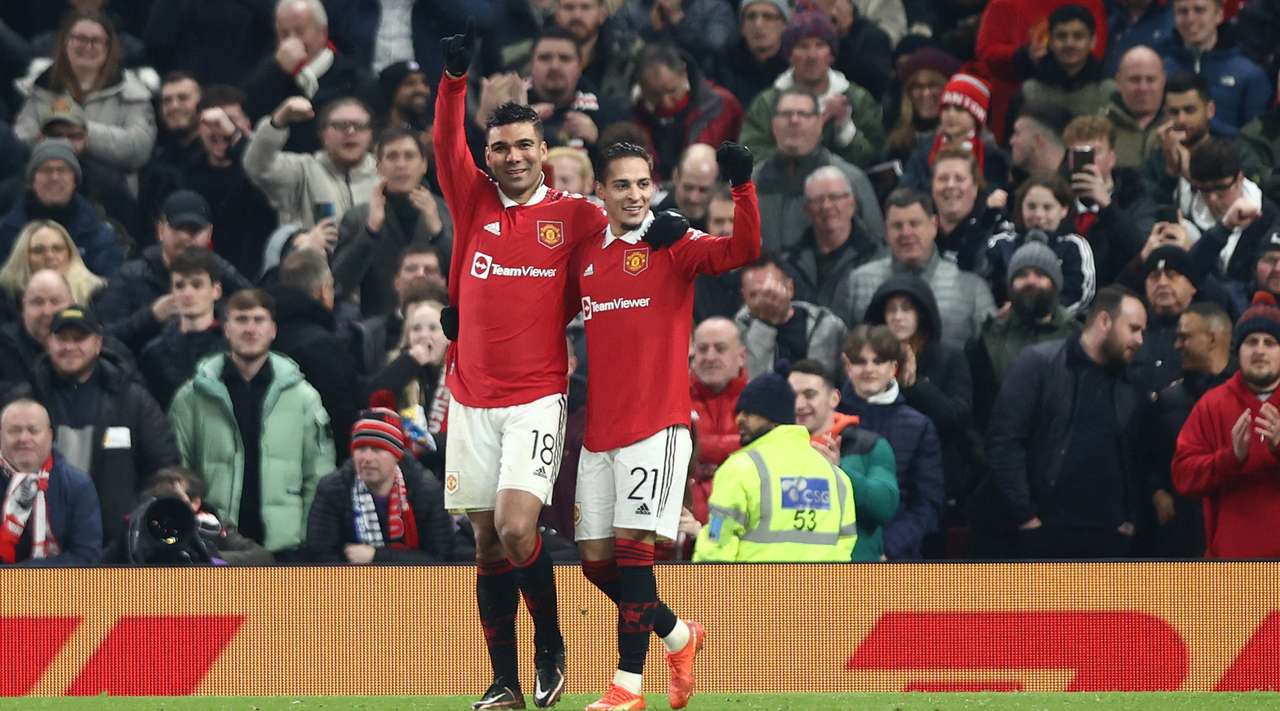 Манчестер и Тотенхен сигурни, без изненадувања во ФА купот