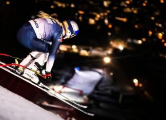 Линдзи Вон е првата жена која скијала ноќе на легендарната патеката „Штрајф“