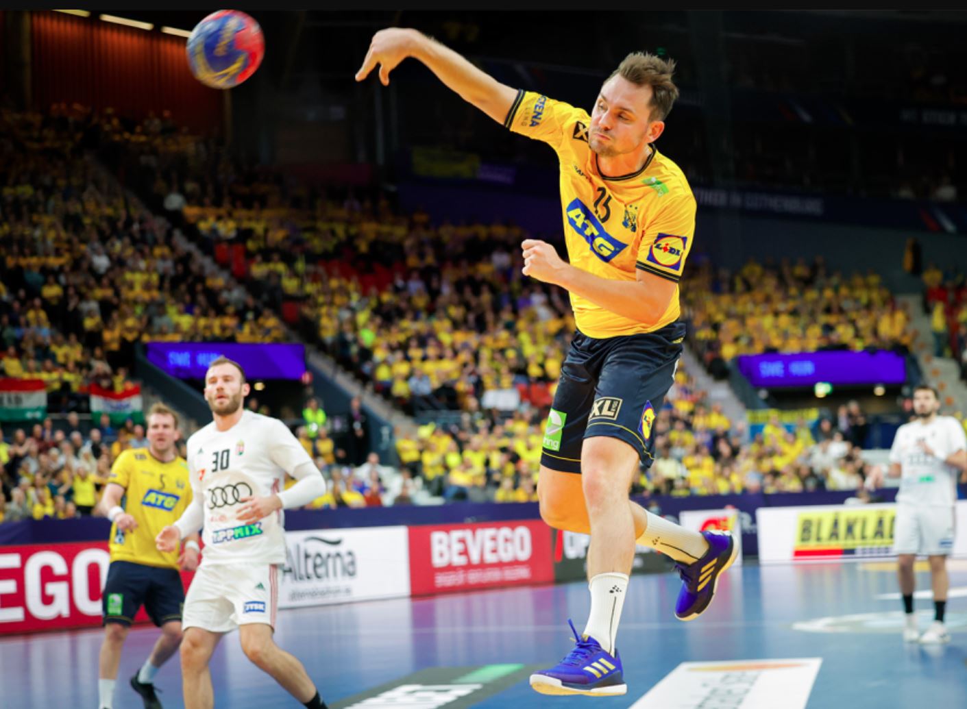 Шведска им се придружи на Франција и Шпанија во четвртфиналето