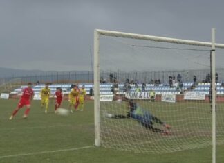 (ВИДЕО) Два промашени пенали на Струга за голем бод на Македонија ЃП