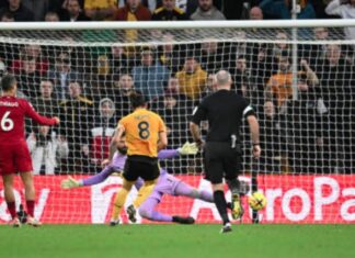 (ВИДЕО) Ливерпул ја продлабочи кризата, поразен од Вулверхемптон