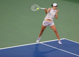 (ВИДЕО) Швјонтек лесно до финалето во Дубаи