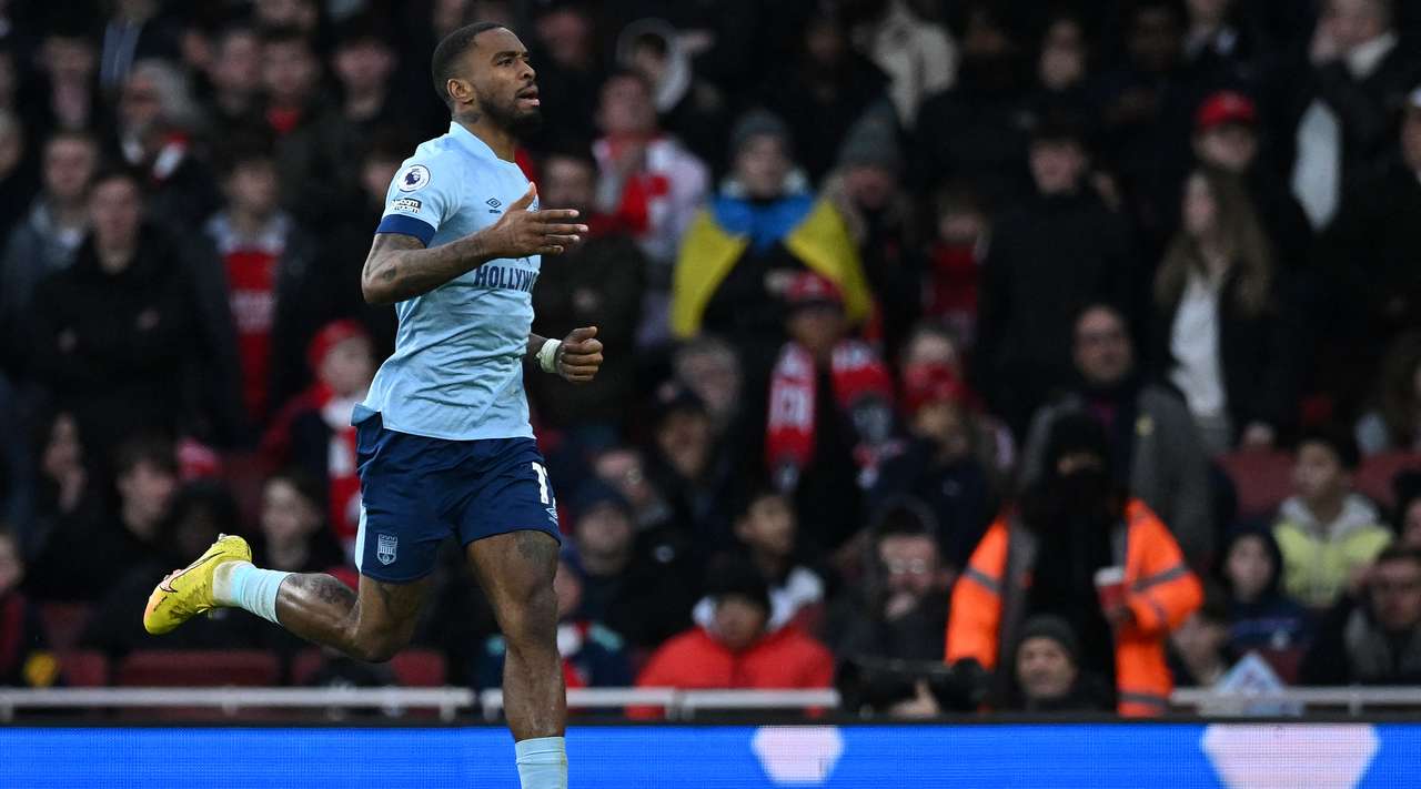 Арсенал во мини криза, голем бод за Брендфорд