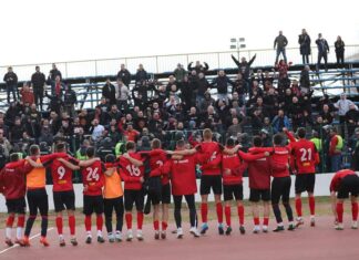 (ВИДЕО) Вардарци заедно со Комити го прославија триумфот во Охрид