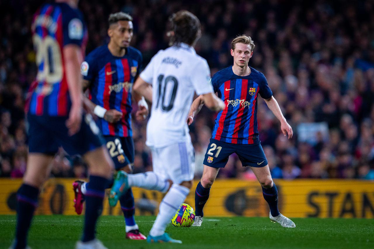 (ВИДЕО) Реал среќно поведе, Барса израмнува на полувремето