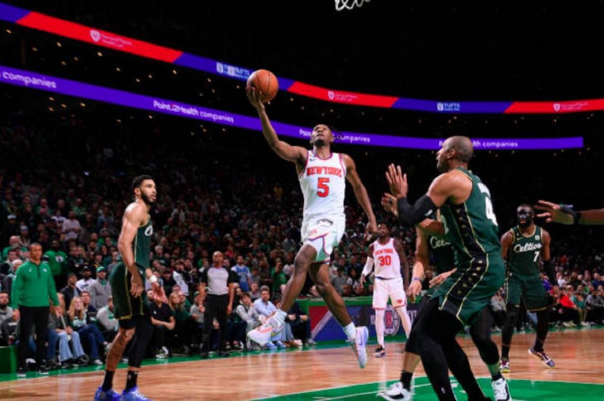 (ВИДЕО) Бостон по две продолженија загуби од Њу Јорк и го препушти првото место на Милвоки