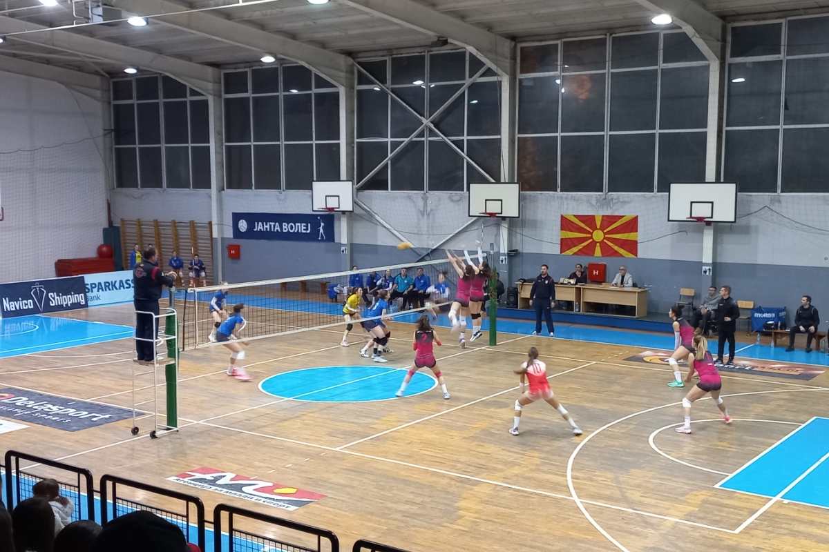 (ВИДЕО+ФОТО) Работнички во супер интересен меч го доби дербито со Јанта волеј