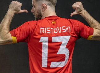 (ФОТО) Детали како изгледаат новите дресови на македонските фудбалери