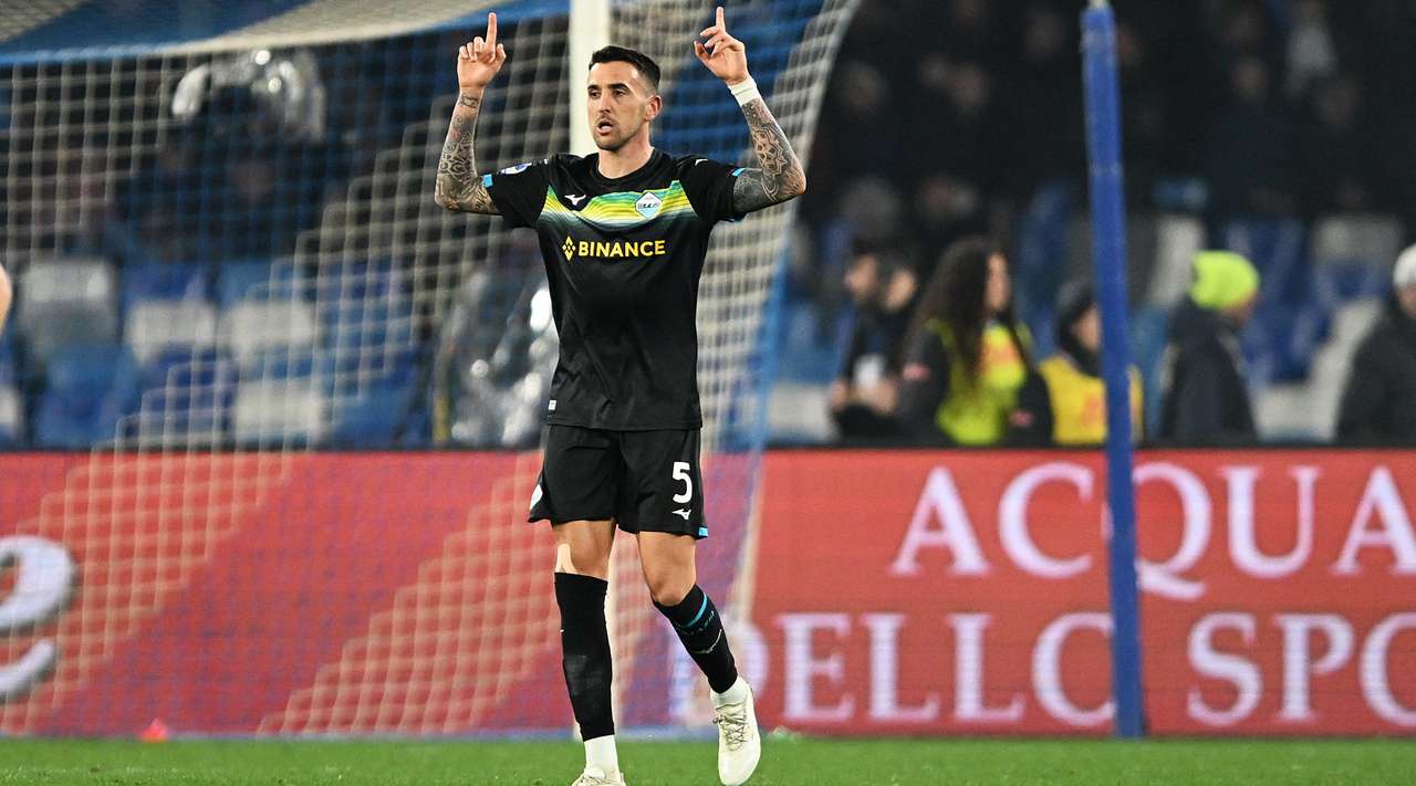 (ВИДЕО) Лацио на гостински терен го изненади Наполи и се проби на втората позиција