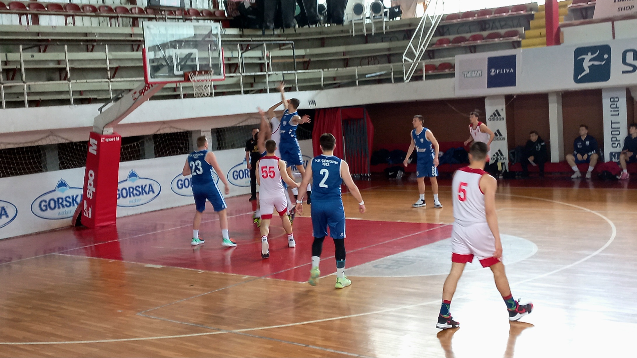 Работнички го победи Соколи за позицијата два во плејофот