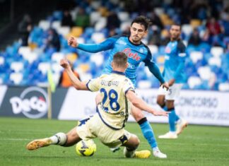 Наполи „киксна“ со Верона