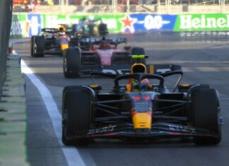 (ВИДЕО) Мексиканецот Перез од Ред Бул прв на спринт трката во Азербејџан, пред Леклерк и Верстапен