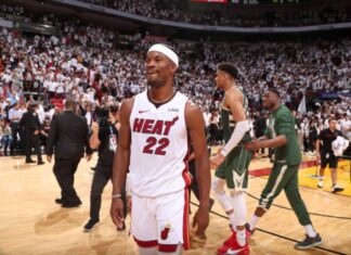 (ВИДЕО) Најдобриот тим во регуларниот дел пред елиминација, Батлер влегува во историјата