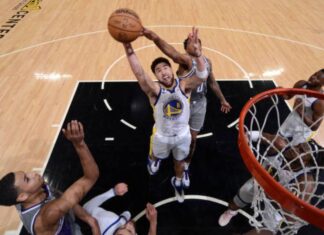 Шампонот Голден Стејт на чекор до полуфиналето на западот