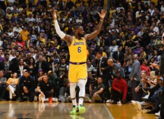 (ВИДЕО) Лејкерси во полуфинале, а Голден Стејт ќе игра мајсторка