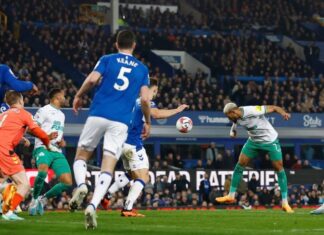 (ВИДЕО) Њукасл „се прошета“ низ Ливерпул