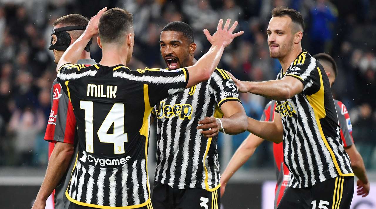 (ВИДЕО) Јувентус го скрши отпорот на Кремонезе за второ место на табелата