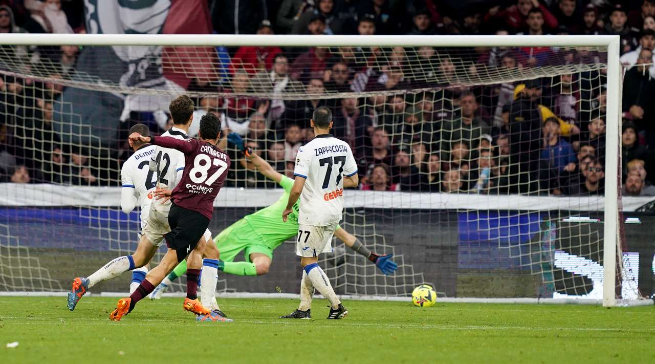 (ВИДЕО) Салернитана ја отпиша Аталанта од битката за Лига на Шампиони