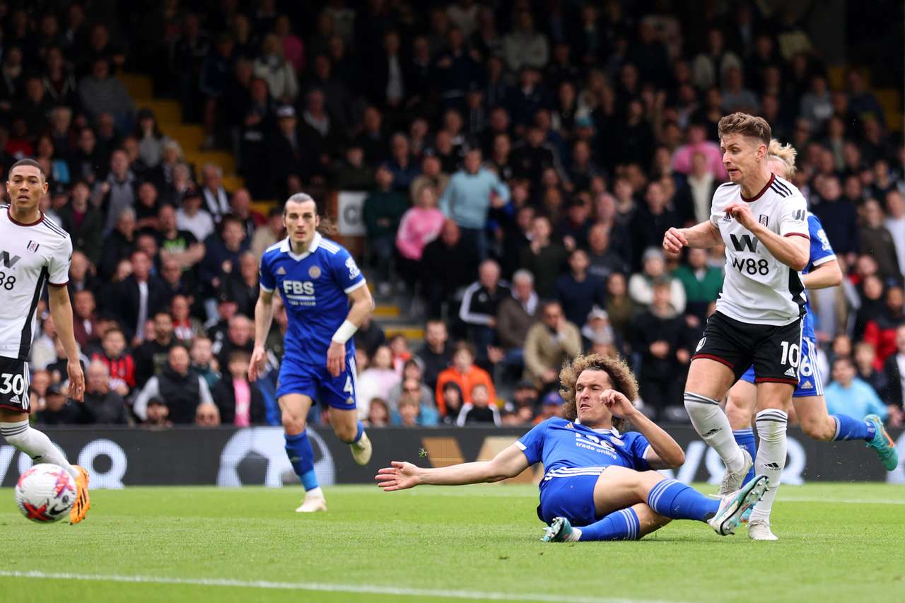 (ВИДЕО) Во натпревар со 8 гола Фулам го „нокаутираше“ Лестер