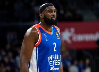 Крис Синглтон доживеа срцев удар, кошаркарот на Ефес заврши во болница