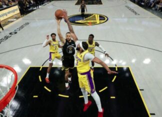 Лејкерси со гостинска победа ка шампионот Голден Стејт