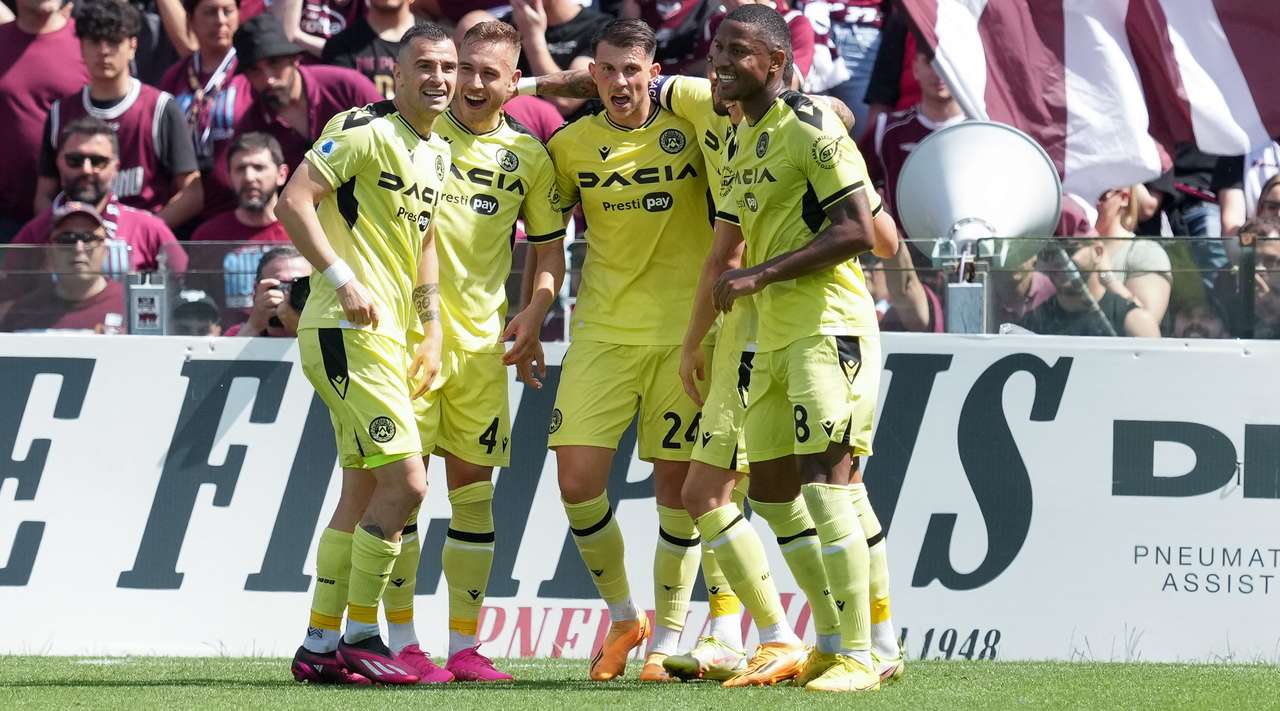 (ВИДЕО) Несторовски го прекина постот и погоди, Удинезе загуби кај Салернитана