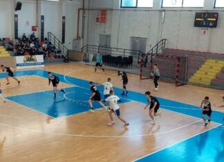 Аеродромци слават и ракометна титула