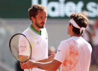 Сензација на Ролан Гарос, елиминиран Медведев од 172-от тенисер на АТП листата