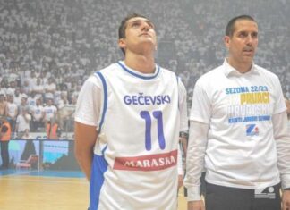 (ФОТО) Мекиќ со неверојатен потег потсети на Тоше