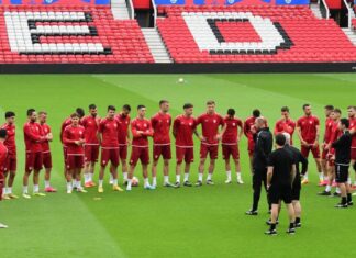 Македонските фудбалери го одработија тренингот на „Олд Трафорд“