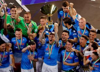 (ВИДЕО) Наполи го крена шампионскиот трофеј – Спектакл во Неапол