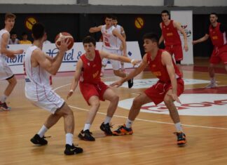 (ГАЛЕРИЈА) Македонските јуниори славеа победа над Црногорците