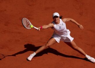 Женскиот Роланд Гарос трофеј повторно во рацете на Ига Швјонтек