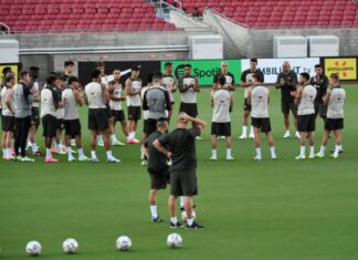 Барселона ја „покоси“ вирус