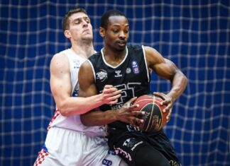 Хотон е четвртиот Американец во ТФТ