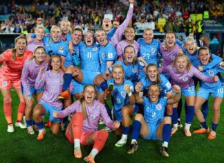 (ВИДЕО) Англиските фудбалерки закажаа финале со Шпанија