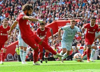 Мо Салах сепак останува во Ливерпул