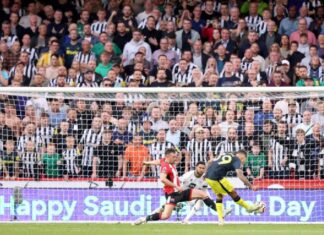 Њукасл ја наполни мрежата на Шефилд со 8 голови