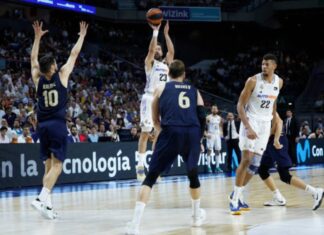 Реал преку Барса до финале со Уникаха