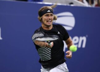 (ВИДЕО) Зверев и Медведев ја комплетираа листата осминафиналисти