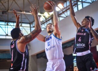 Сабах на Митев и Божиновски започна со победа