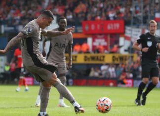 Тотенхем нов лидер, по триумфот со 10 играчи над Лутон