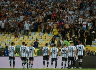 (ВИДЕО) Аргентина славеше во тензичното дерби со Бразил на „Маракана“