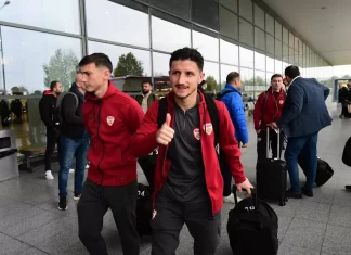 Македонските фудбалери заминаа за Рим