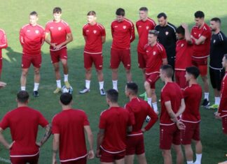 Mакедонските фудбалери попладнево патуваат за Чешка