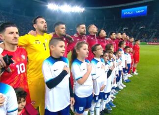 (ВИДЕО) Денес над Македонија се раѓа… Ечи на трибините на „Тодор Проевски“