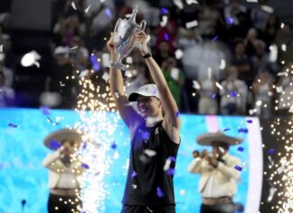 Ига Швјатек ја „прегази“ Пегула за прв трофеј на завршниот ВТА Мастерс