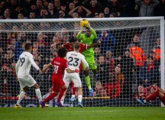 Ливерпул и Јунајтед одиграа нерешено на „Енфилд”