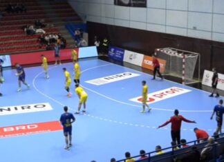 (ВИДЕО) Срамна победа на Романците во дуелот со македонските младинци !!!